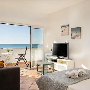  Apartment Beachfront Relax By Real Life Concierge